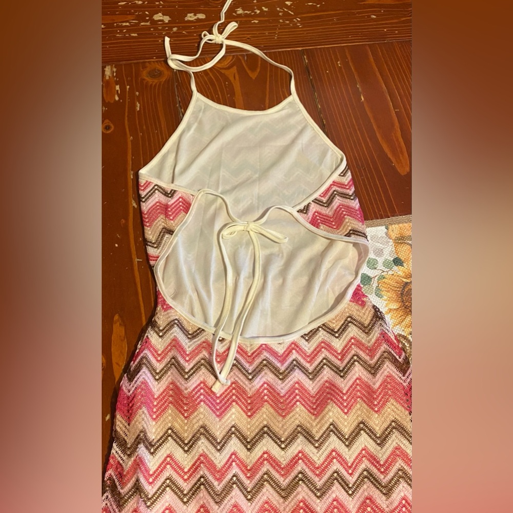 Open Knit Pink and White Chevron Pattern Halter Tie Maxi Dress - Picture 6 of 9
